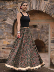 Green & Red Printed Cotton Maxi Skirt – Flared Hemline – Gathered