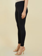 Black Solid Cotton Blend Churidar – Mid-Rise – Slip-On