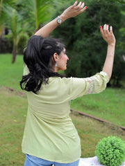 Green & White A-Line Viscose Rayon Kurti – Mandarin Collar – Floral Embroidered