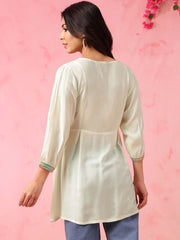 Off White A-Line Pure Cotton Short Kurti – Round Neck – Floral Thread Embroidery