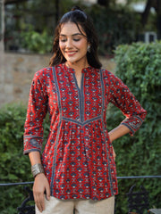 Maroon & Black A-Line Pure Cotton Kurti – Keyhole Neck – Ethnic Motif Print