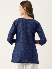 Navy Blue Straight Pure Cotton Kurti – Round Neck – Bandhani Printed
