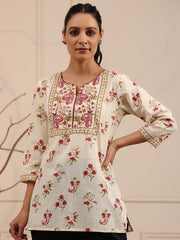 Cream & Red Floral Printed Pure Cotton Kurti – Round Neck – Straight Hemline