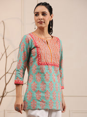 Green & Orange Straight Pure Cotton Kurti – Round Neck – Sequinned Detail