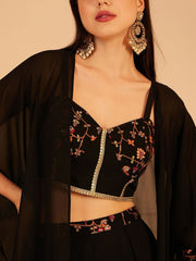 Black Embroidered Poly Georgette Co-Ord Set – Sweetheart Neck – Zip Closure
