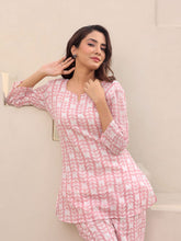 Pink & White Printed Pure Cotton Tunic & Trousers Set – Notch Neck – Casual