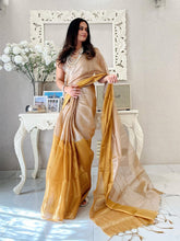 Gold & Beige Colourblocked Tissue Saree – No Border – Printed