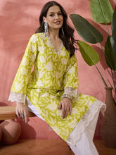 Black Floral Cotton Straight Kurta – V-Neck