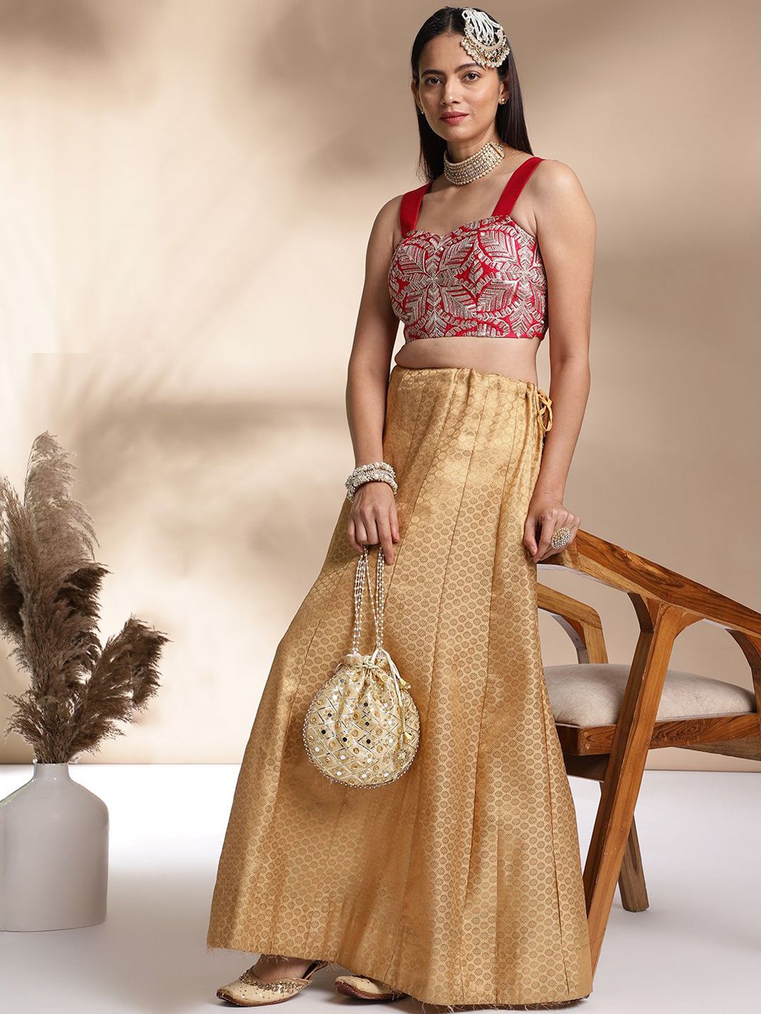 Rani & Silver Satin Saree Blouse – Sweetheart Neck – Thread Embroidered