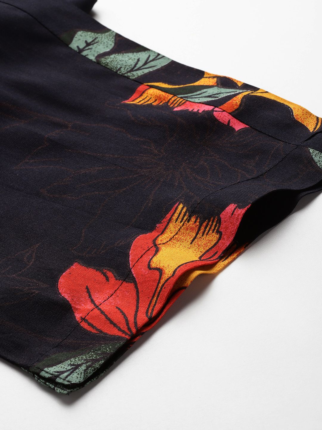 Black & Multicolour Floral Printed Viscose Rayon Co-Ord Set – Round Neck – Printed