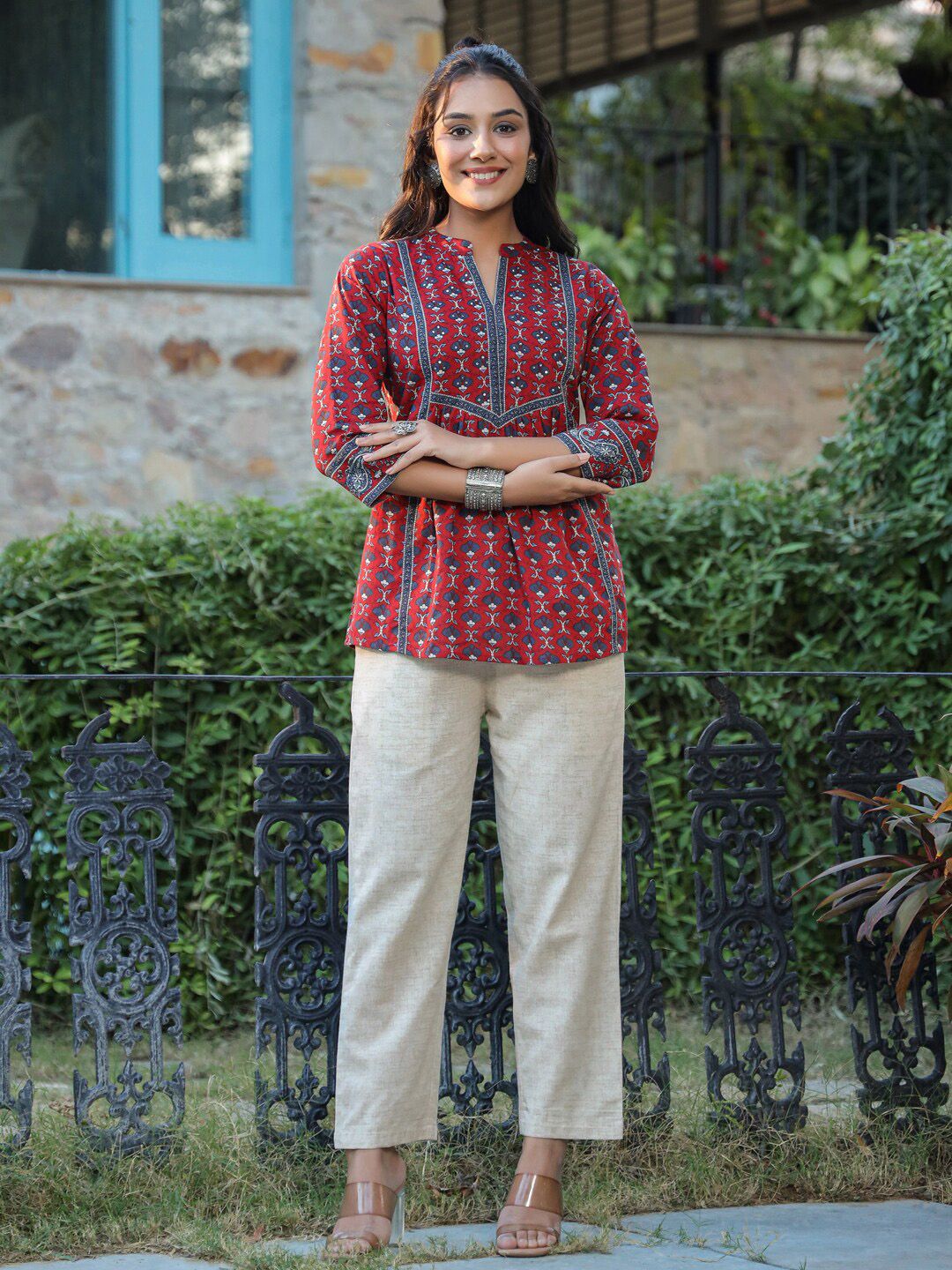 Maroon & Blue A-Line Pure Cotton Kurti – Mandarin Collar – Ethnic Motifs Print