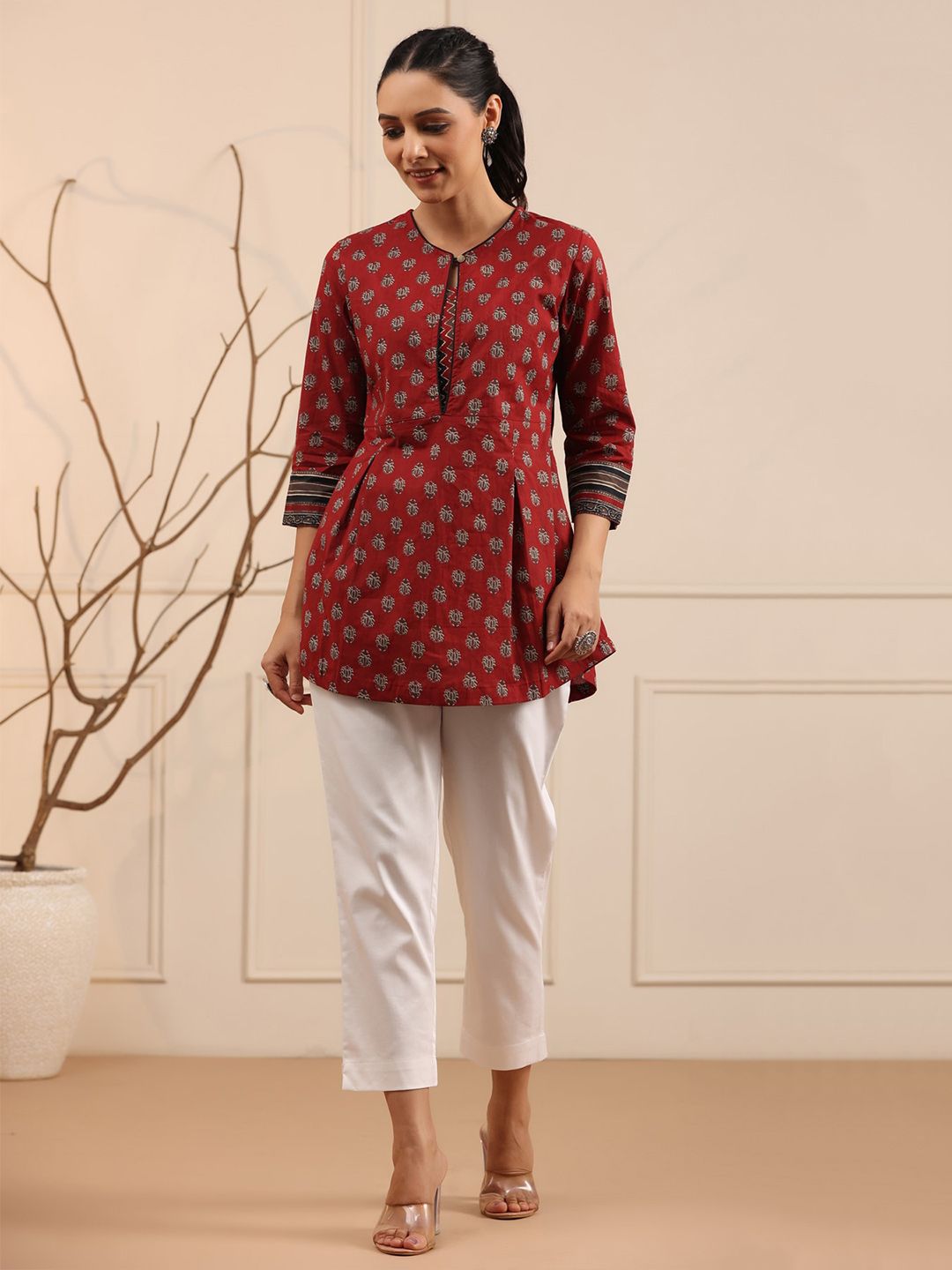 Maroon & Black A-Line Pure Cotton Kurti – Keyhole Neck – Ethnic Motif Print