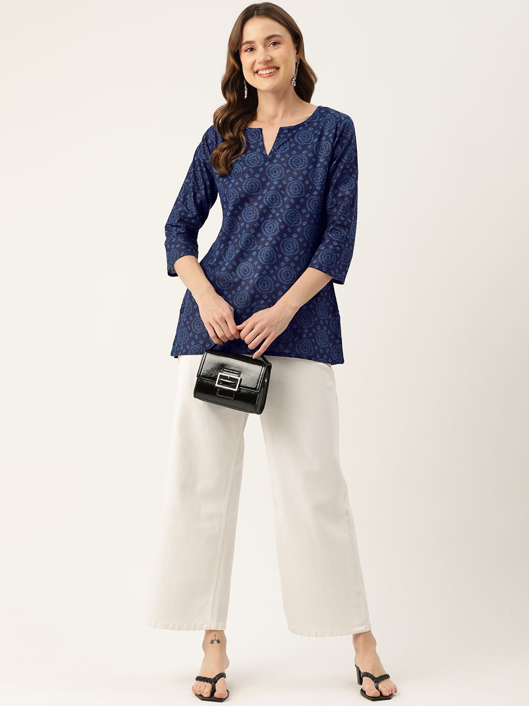Navy Blue Straight Pure Cotton Kurti – Round Neck – Bandhani Printed
