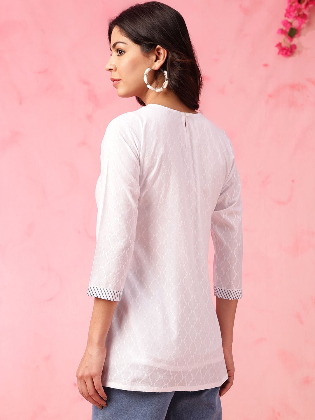 White Straight Pure Cotton Kurti – V-Neck – Floral Embroidered