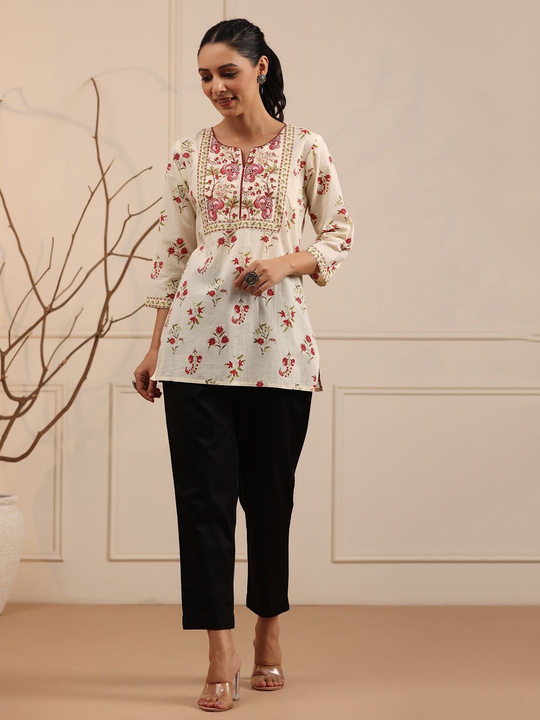 Cream & Red Floral Printed Pure Cotton Kurti – Round Neck – Straight Hemline