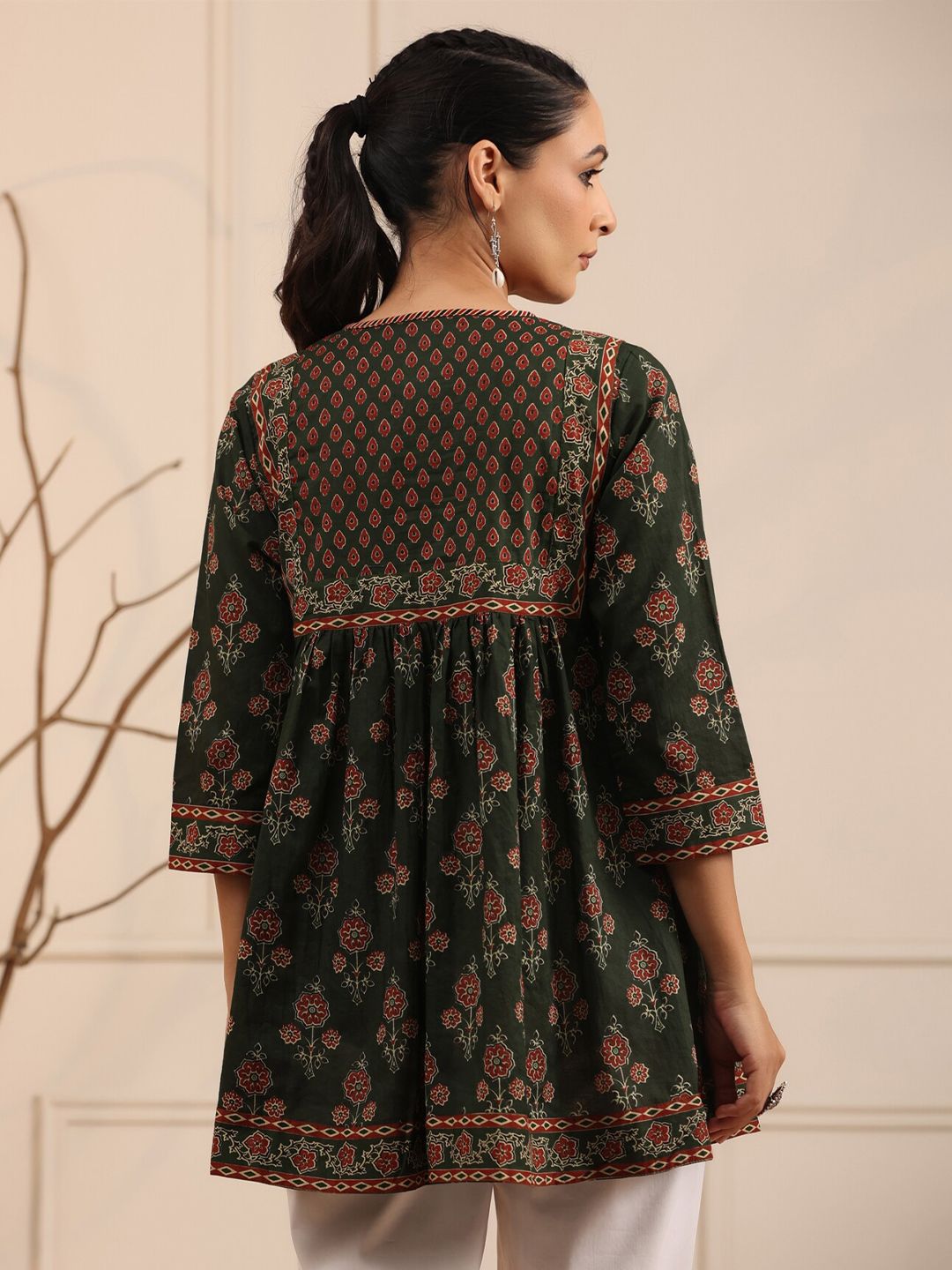Green & Maroon A-Line Pure Cotton Kurti – Tie-Up Neck – Sequinned & Floral Printed