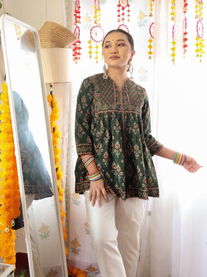 Green & Maroon A-Line Pure Cotton Kurti – Tie-Up Neck – Sequinned & Floral Printed