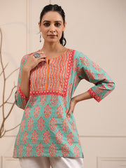 Green & Orange Straight Pure Cotton Kurti – Round Neck – Sequinned Detail