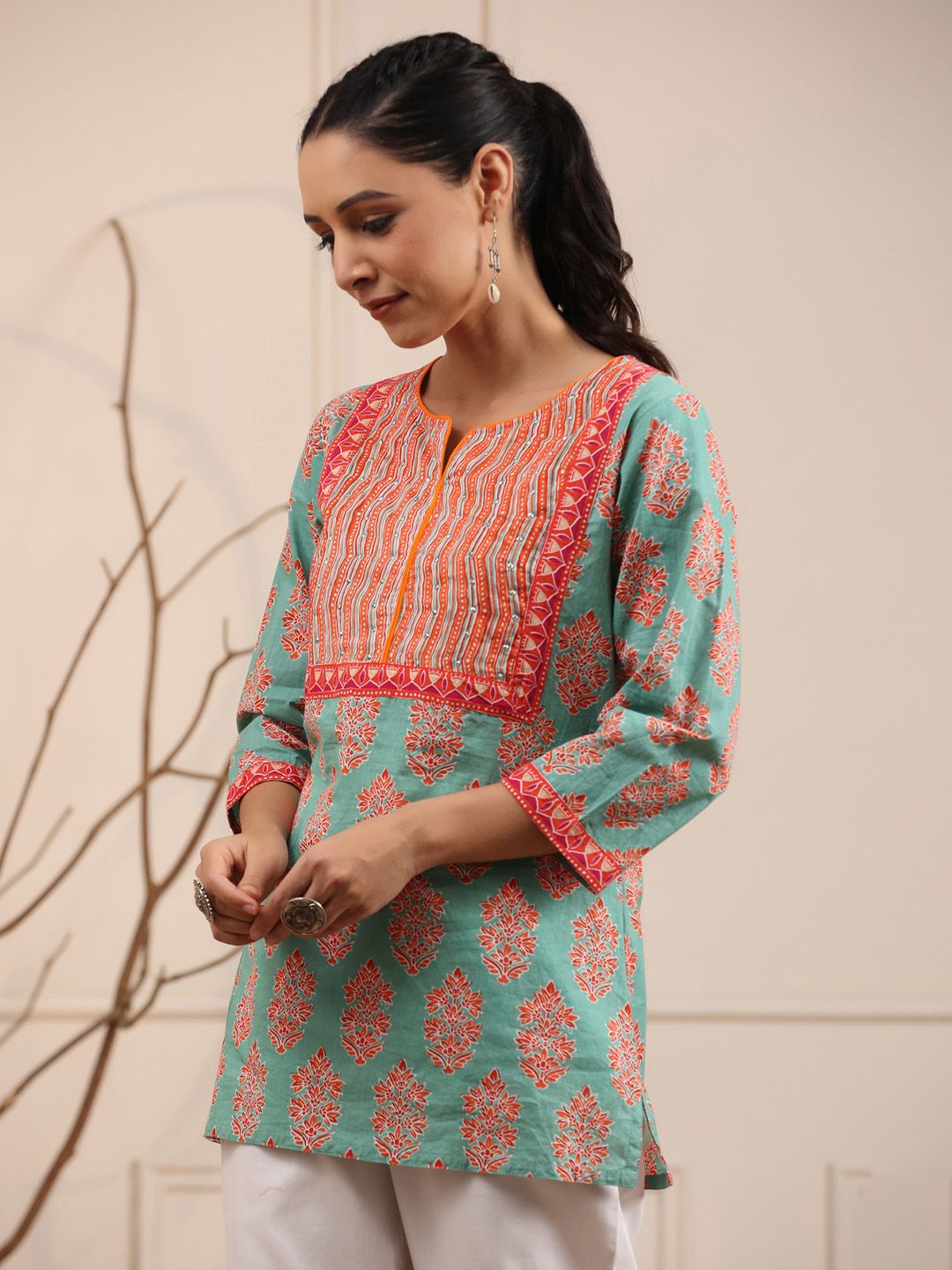 Green & Orange Straight Pure Cotton Kurti – Round Neck – Sequinned Detail
