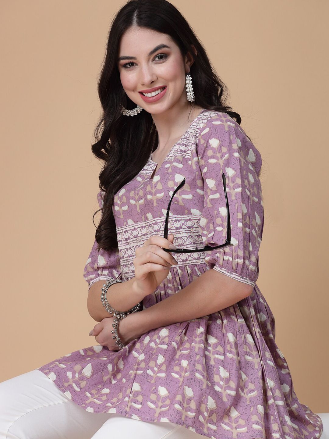 Pink & White Floral Printed Pure Cotton A-Line Kurti – Round Neck – Puff Sleeves