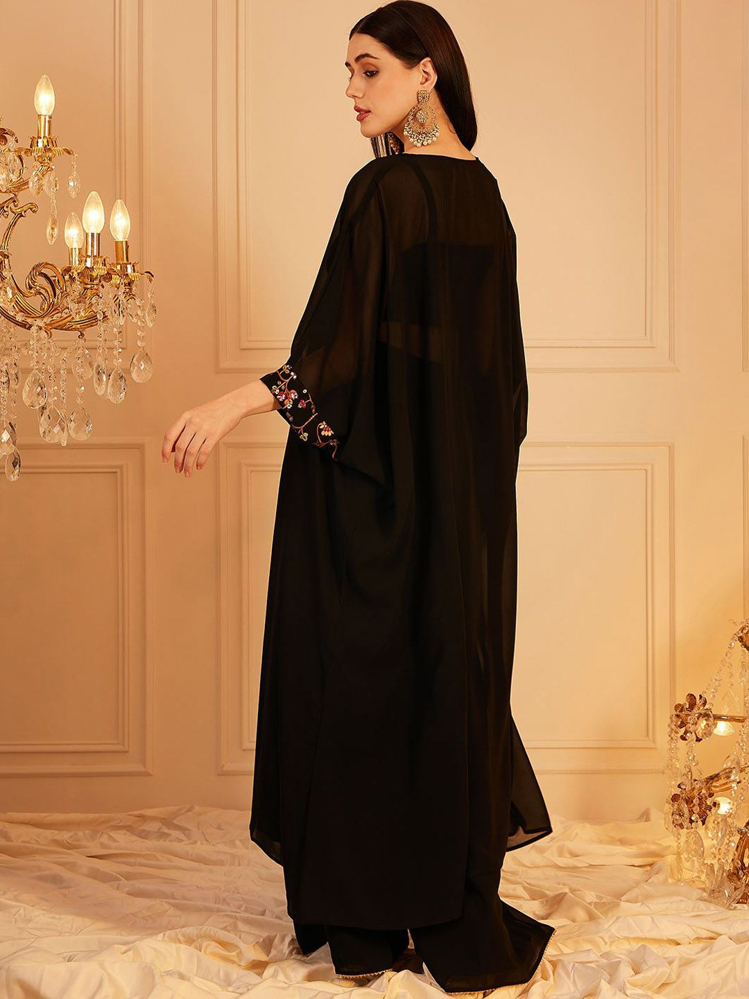 Black Embroidered Poly Georgette Co-Ord Set – Sweetheart Neck – Zip Closure