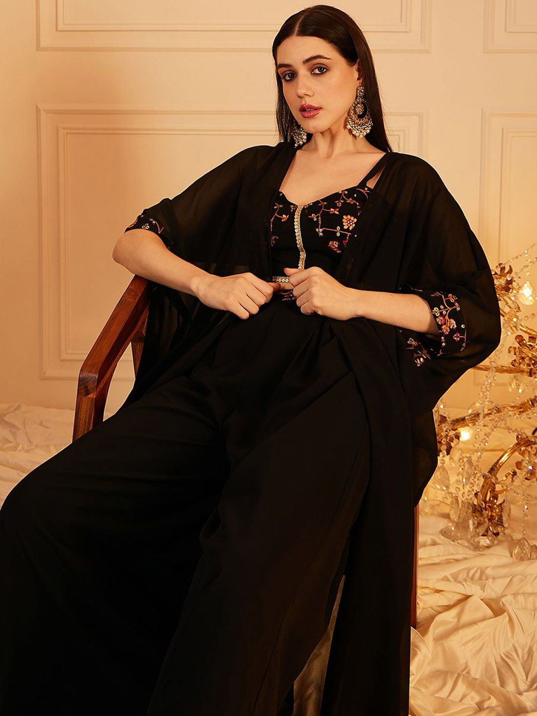 Black Embroidered Poly Georgette Co-Ord Set – Sweetheart Neck – Zip Closure