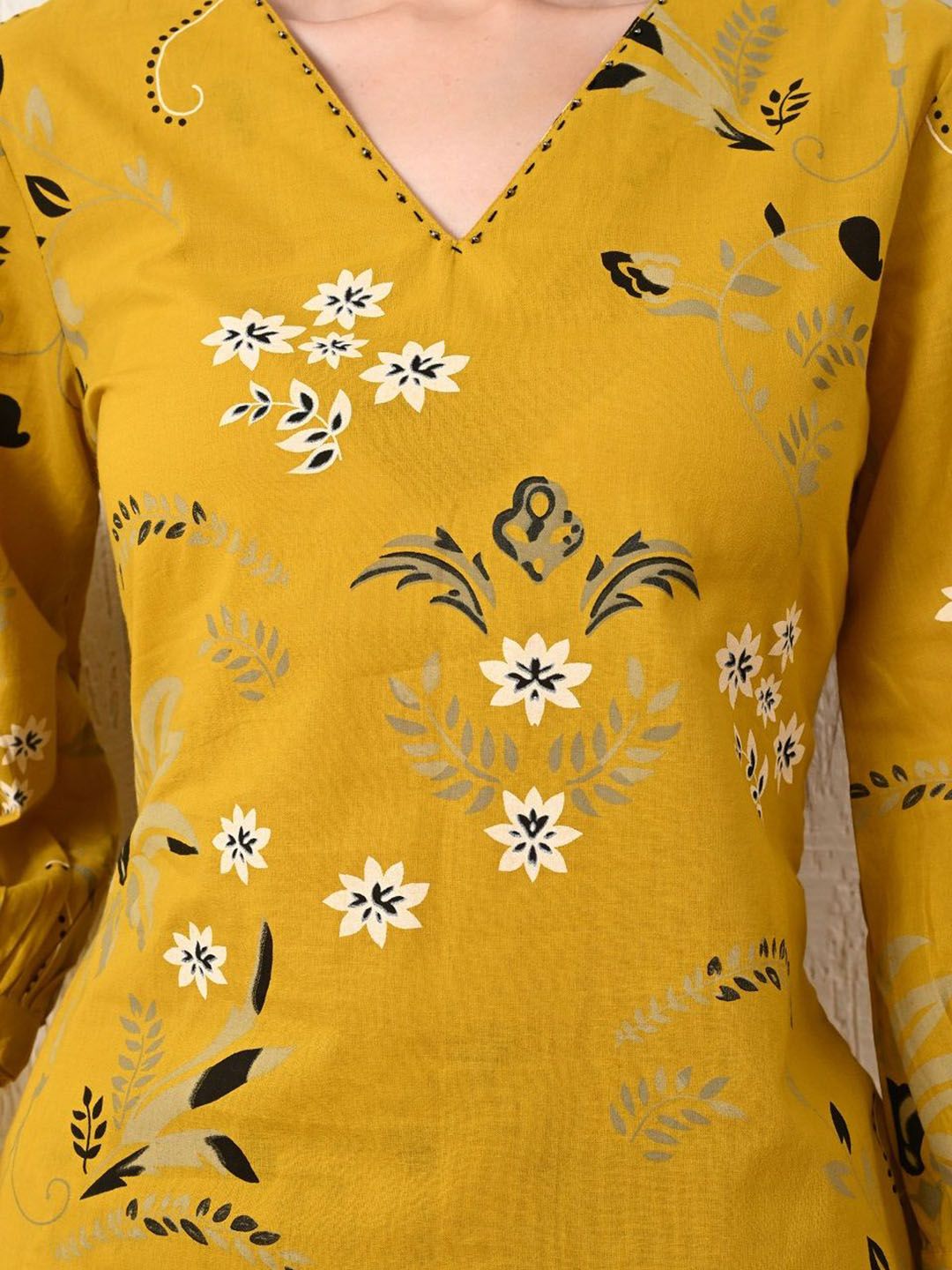 Mustard Printed Cotton Blend Co-Ord Set – V-Neck – Slip-On Closure