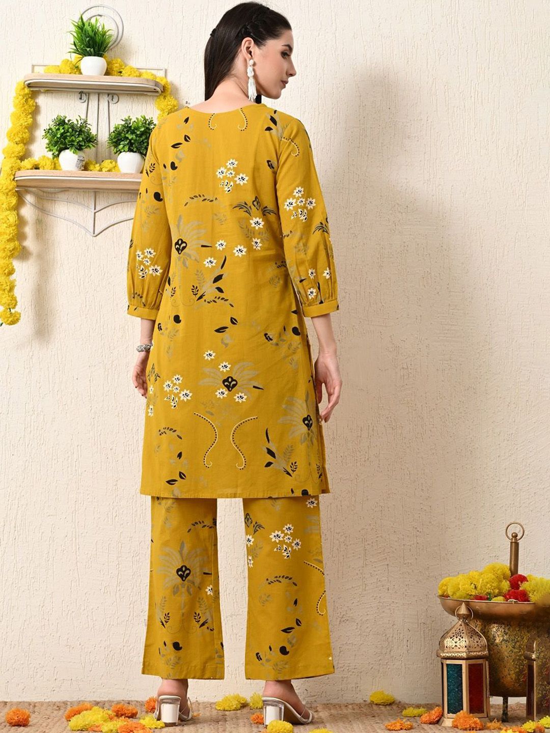 Mustard Printed Cotton Blend Co-Ord Set – V-Neck – Slip-On Closure