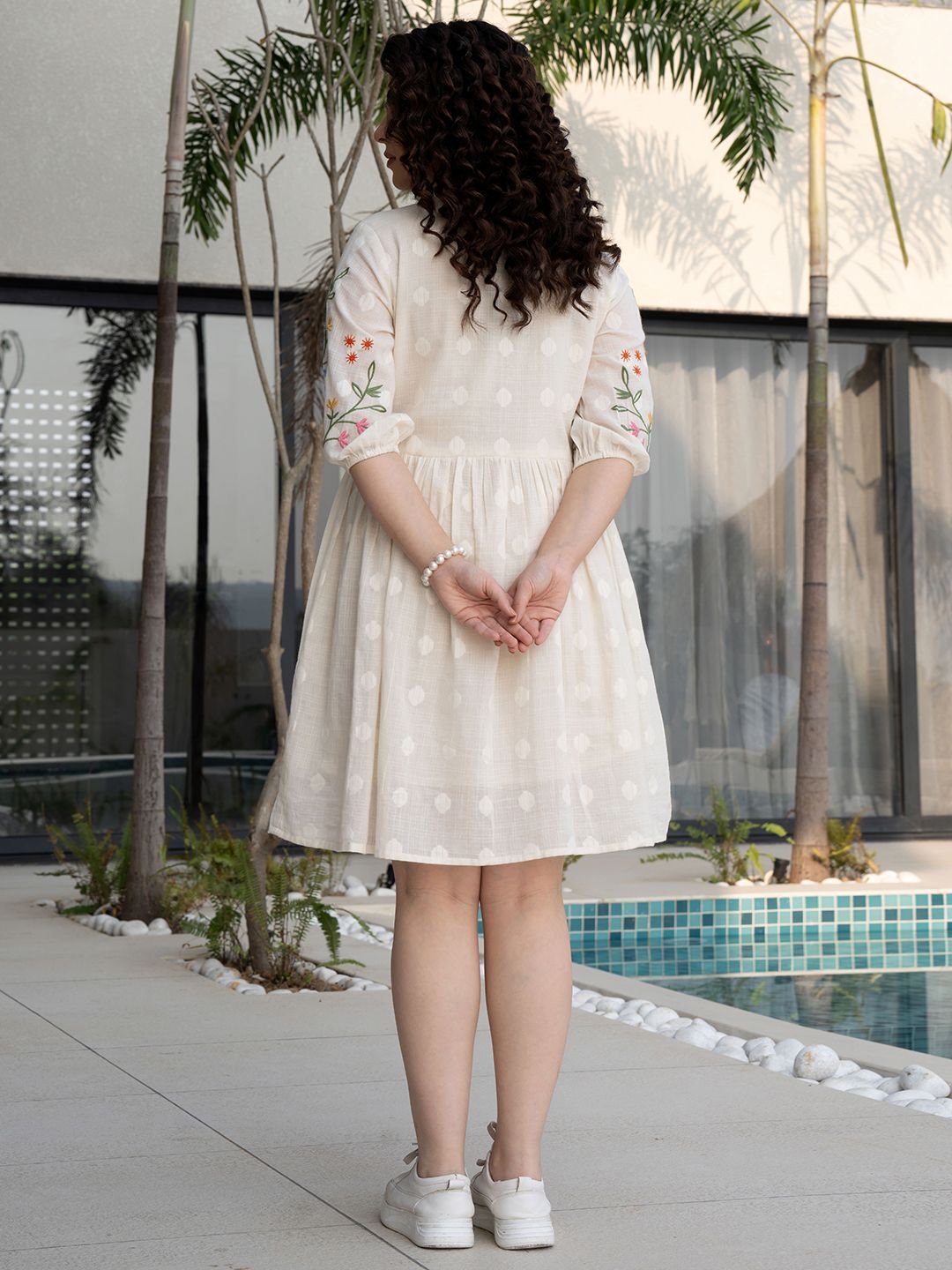Off White Empire Cotton Dress – V-Neck – Floral Embroidered