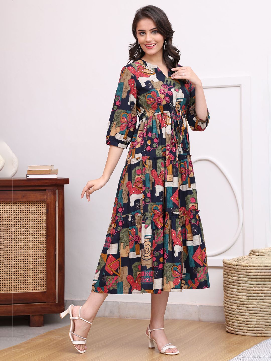 Black Abstract Print Poly Silk A-Line Dress – Mandarin Collar – Flared Hem