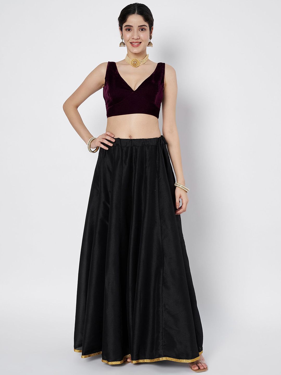 Burgundy Solid Velvet Saree Blouse – V-Neck – Sleeveless