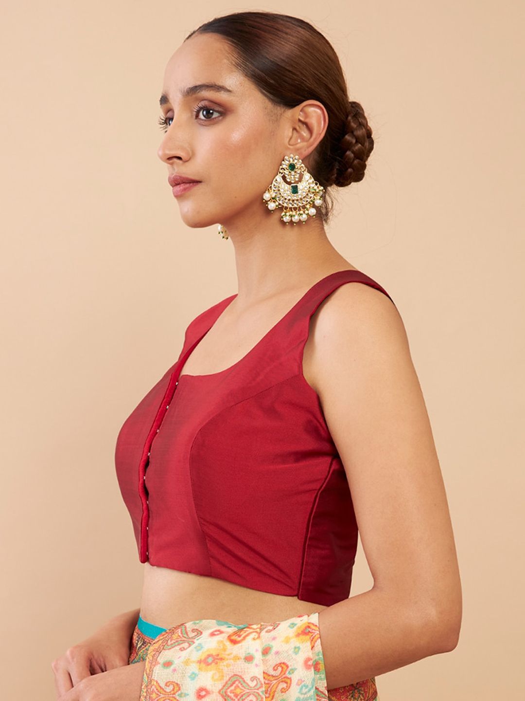 Maroon Solid Taffeta Saree Blouse – U-Neck – Sleeveless