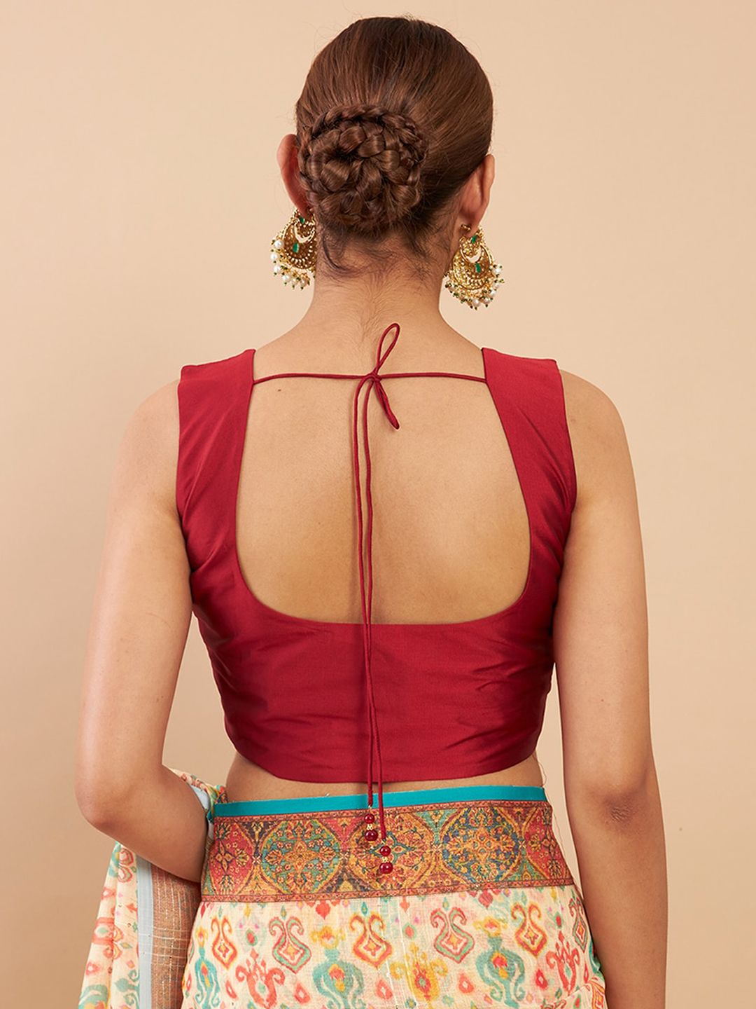 Maroon Solid Taffeta Saree Blouse – U-Neck – Sleeveless