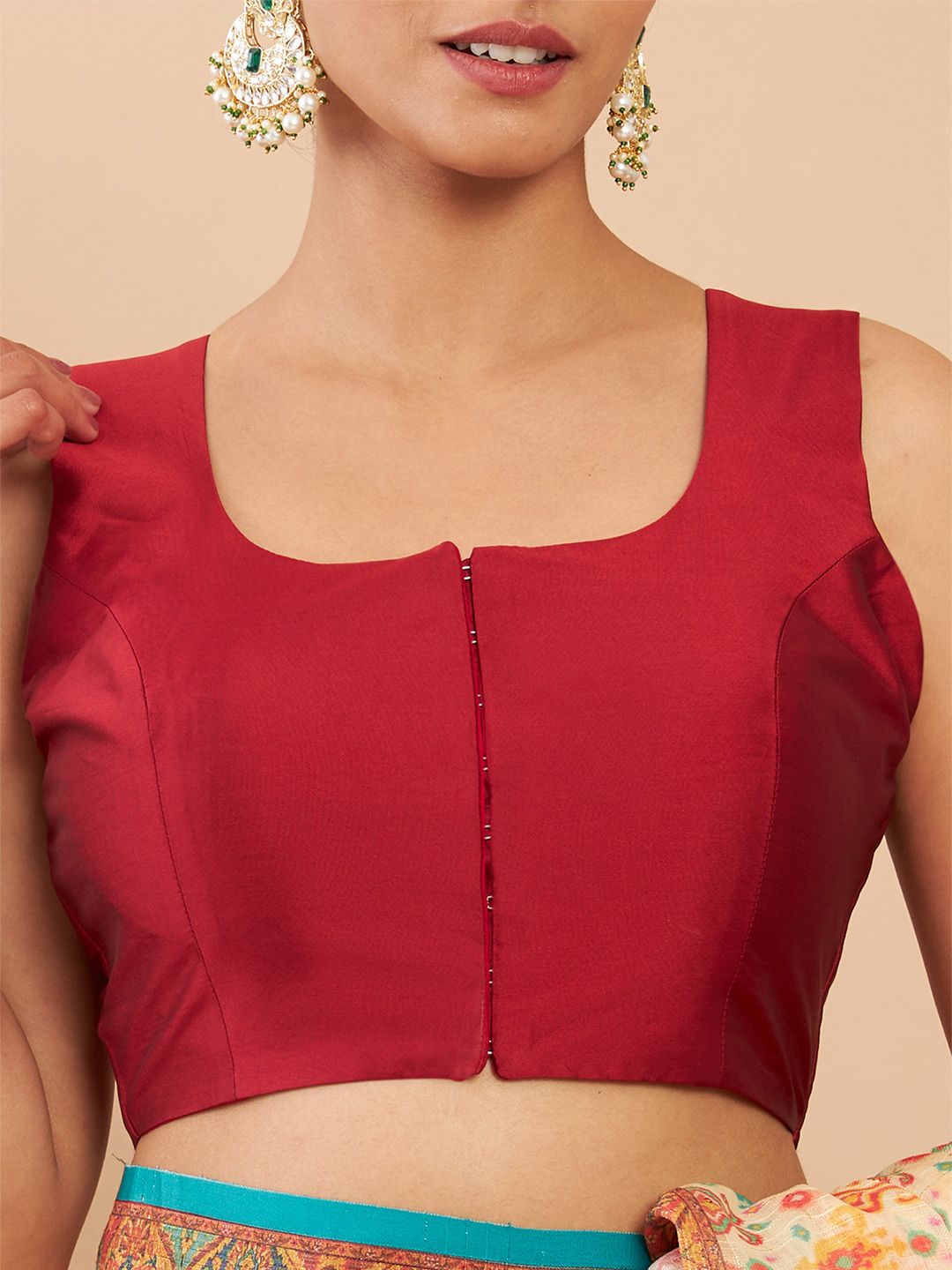 Maroon Solid Taffeta Saree Blouse – U-Neck – Sleeveless