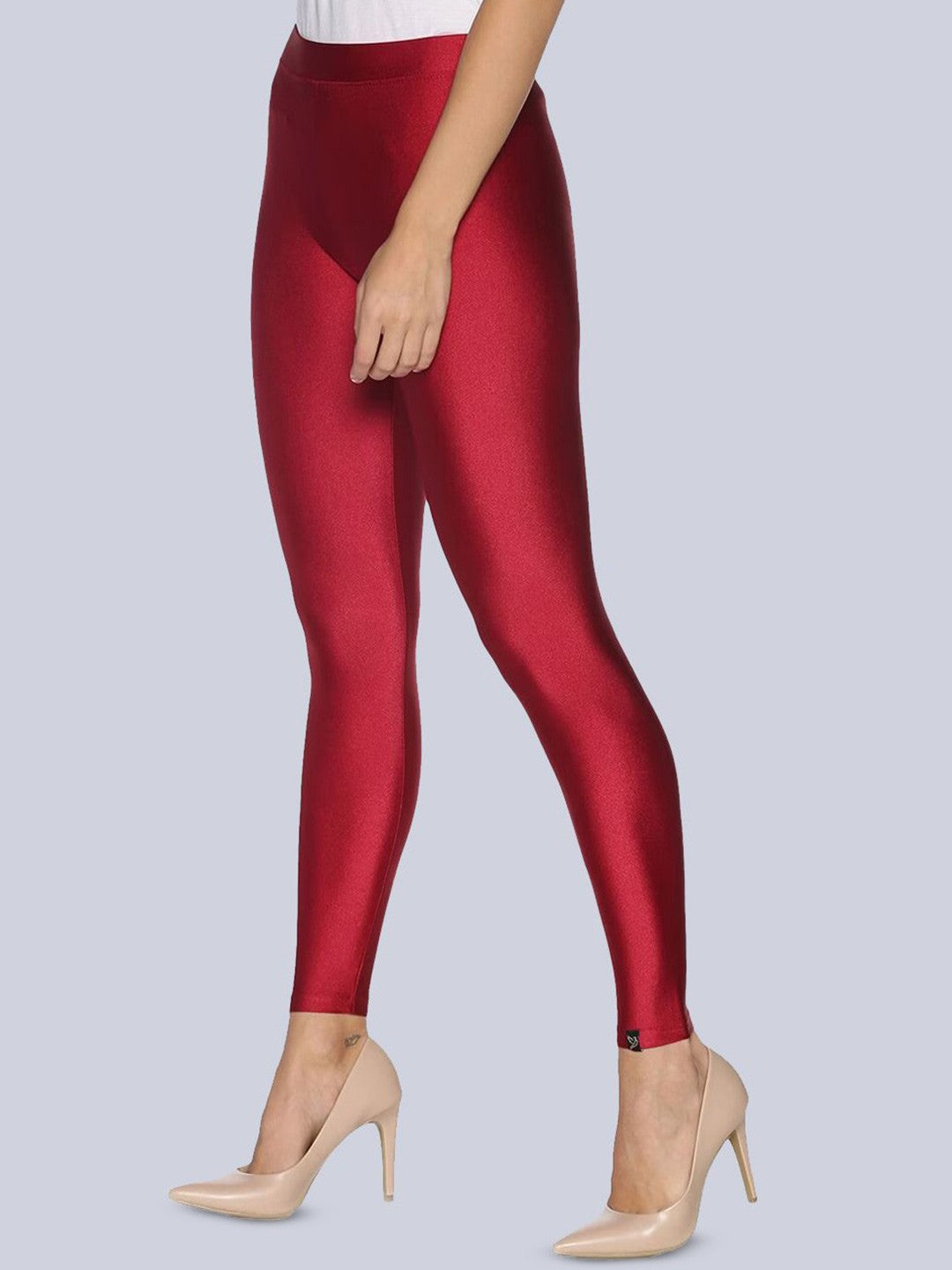 Red Solid Nylon Blend Leggings – Ankle Length – Shimmer Finish