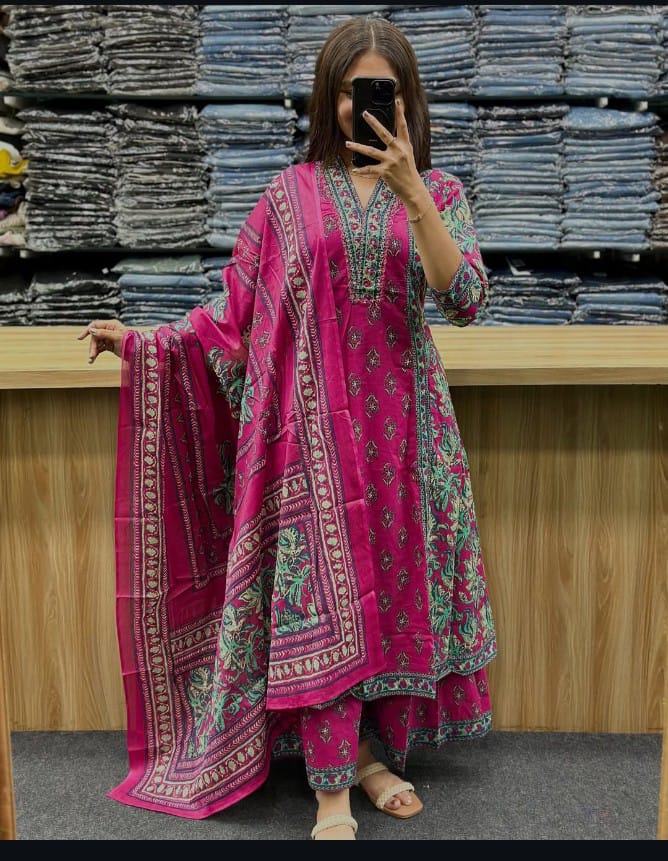 Printed Cotton A-Line Kurti Set – V-Neck – Sequin Handwork
